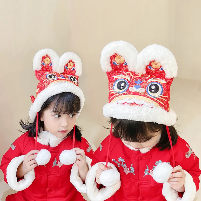 Ķīniešu Stilā Karikatūra Modināšanas Lauvu Cepuri Tiger Galvas Formas Cepuri Vecāku un bērnu Ziemas Siltais Auss Klp Jaunā Gada Dāvanu Zēni Meitenes Galvassegas
